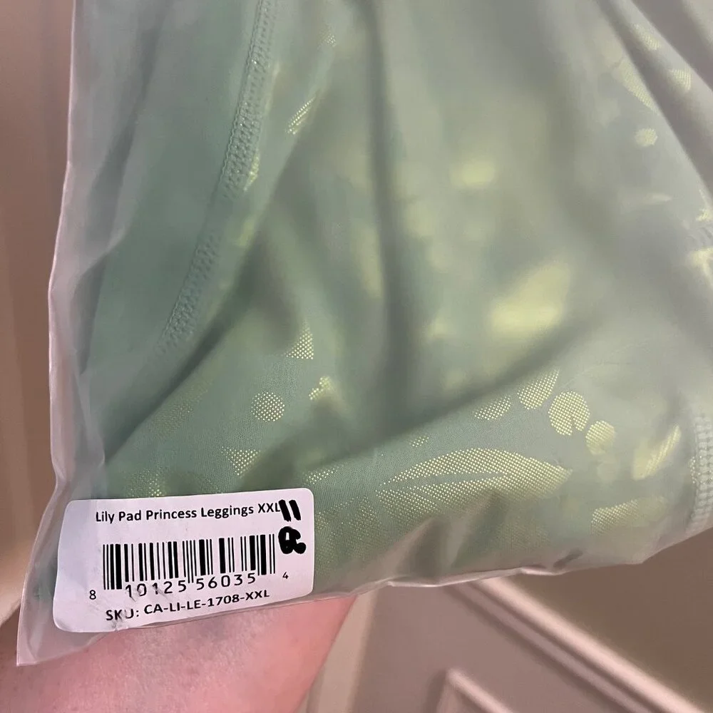 Crowned Athletics - Disney Tiana - Lily Pad Princess Leggings - NWT - XXL - Picture 9 of 9